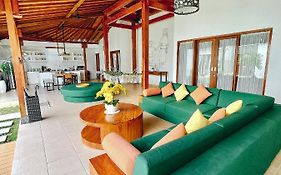 Villa Orked 3 With Family Room Seminyak
